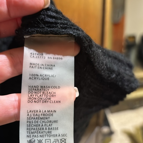 Black Loose Knit Pullover Sweater - Picture 5 of 7